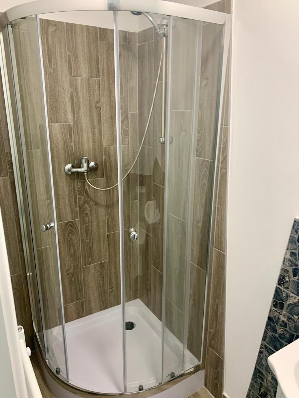 M4M Rooms- Ng7 6Pd Room 1 นอตติงแฮม ภายนอก รูปภาพ