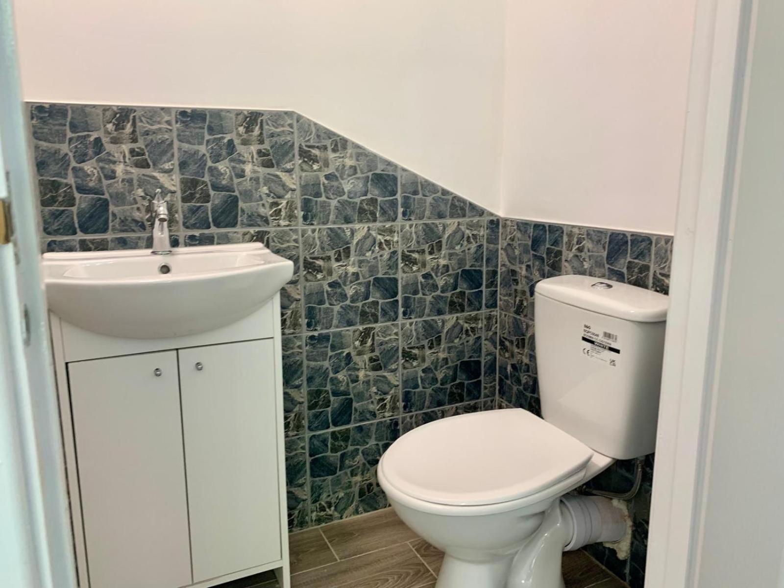 M4M Rooms- Ng7 6Pd Room 1 นอตติงแฮม ภายนอก รูปภาพ